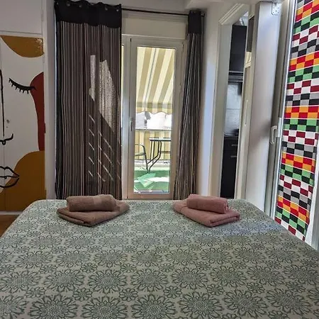 Apartment Artistic Flat In The Center Of *