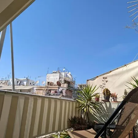 Artistic Flat In The Center Of