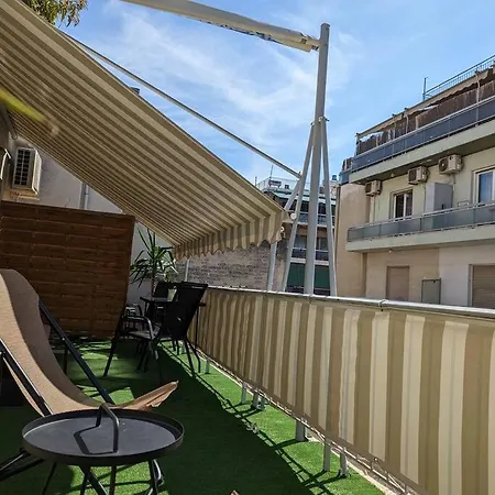 Artistic Flat In The Center Of Apartment